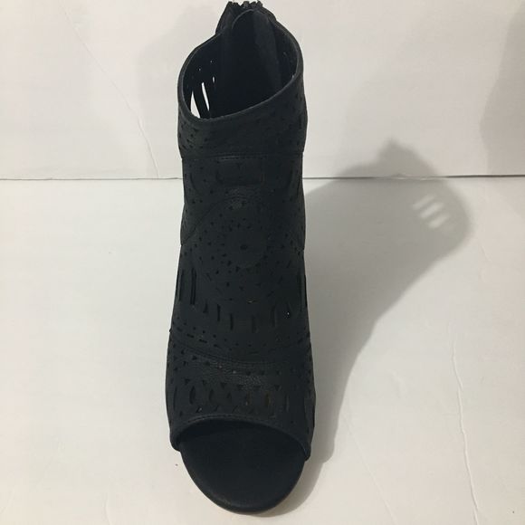 Restricted Peep Toe Platform Heel Ankle Boot, Sz 8 - Picture 3 of 10